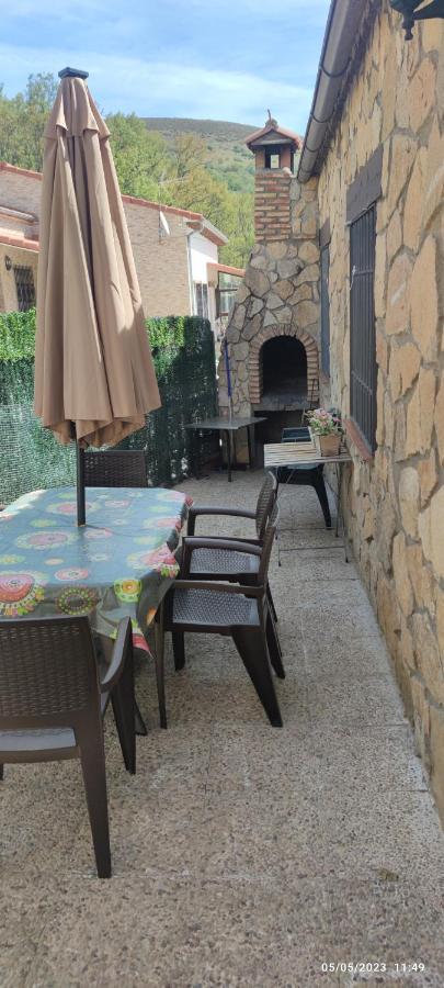 La Pasailla De Gredos Guest House Navacepeda de Tormes Eksteriør bilde