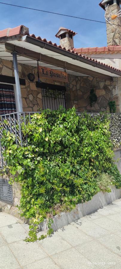 La Pasailla De Gredos Guest House Navacepeda de Tormes Eksteriør bilde